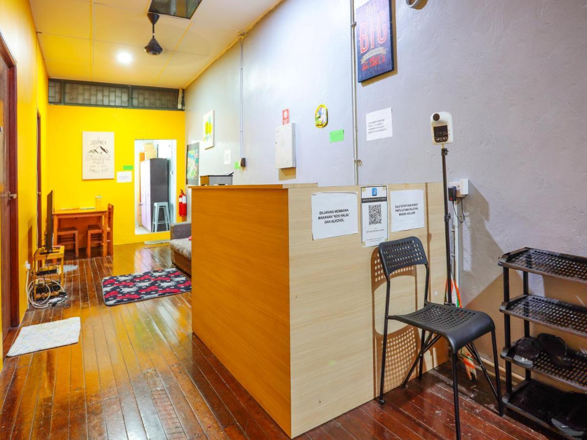Spot On 90610 Loft Waterfront 호텔 쿠칭 외부 사진