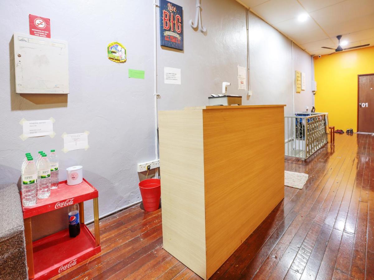 Spot On 90610 Loft Waterfront 호텔 쿠칭 외부 사진